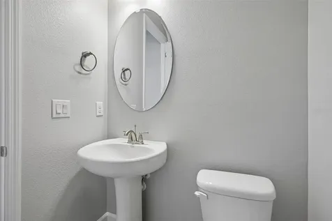 3233 Wolf Lake Avenue Apopka FL 32712