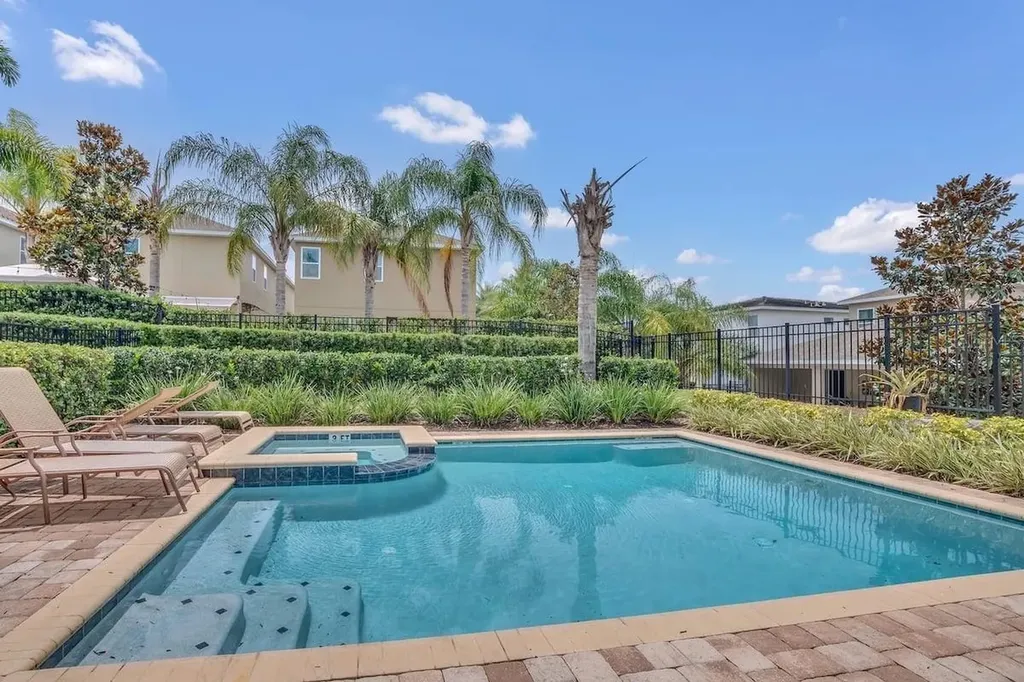 450 Novi Path Kissimmee FL 34747