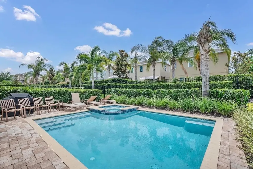 450 Novi Path Kissimmee FL 34747