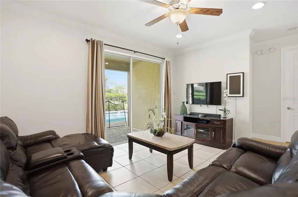 450 Novi Path Kissimmee FL 34747