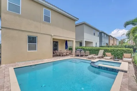 450 Novi Path Kissimmee FL 34747