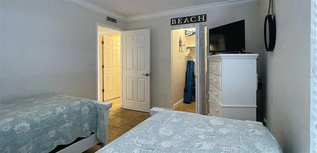 6480 Midnight Pass Road Sarasota FL 34242