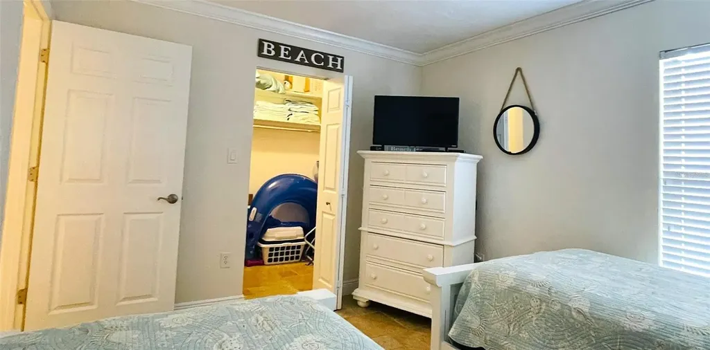6480 Midnight Pass Road Sarasota FL 34242