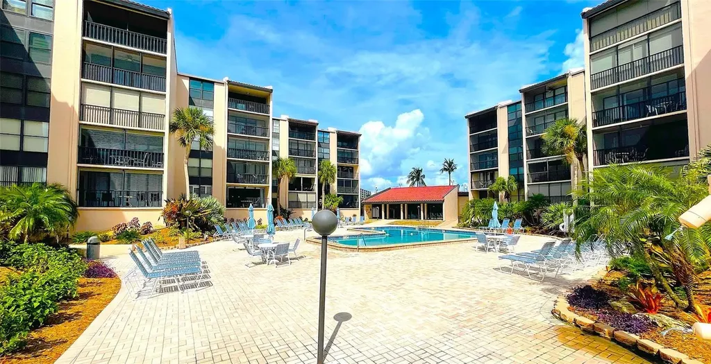 6480 Midnight Pass Road Sarasota FL 34242