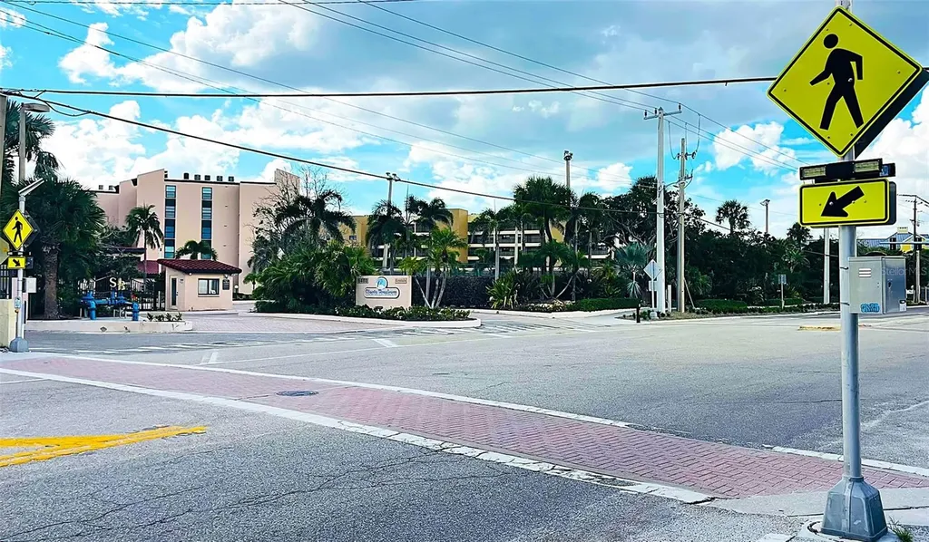 6480 Midnight Pass Road Sarasota FL 34242