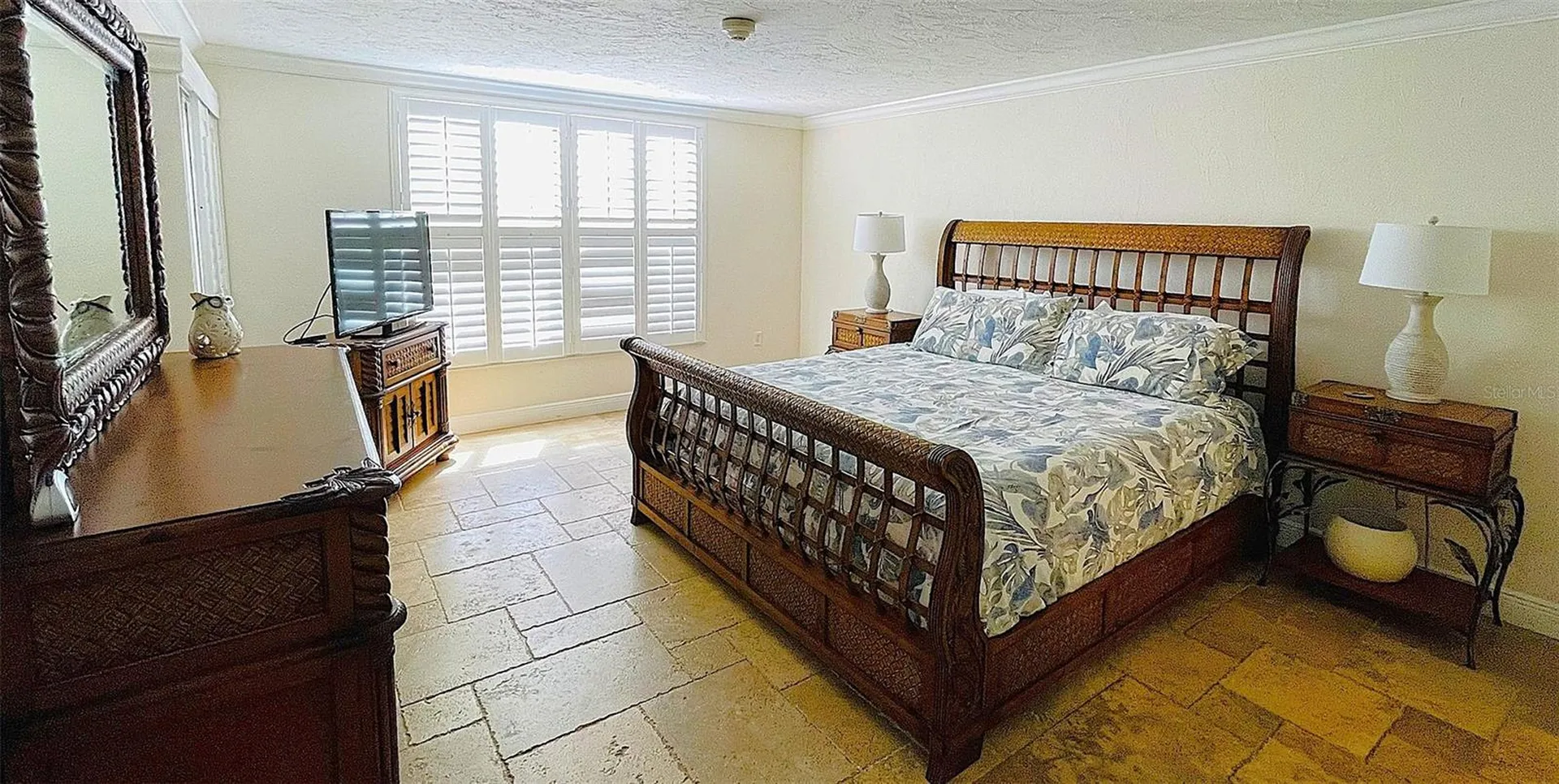 6480 Midnight Pass Road Sarasota FL 34242