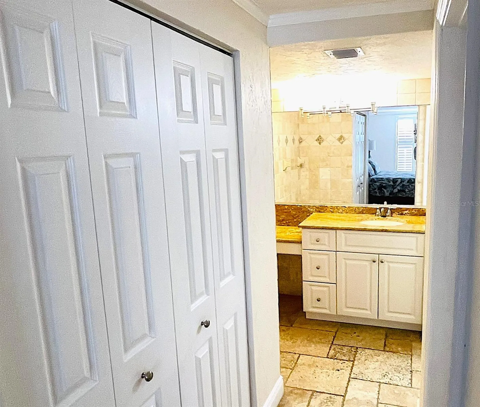 6480 Midnight Pass Road Sarasota FL 34242