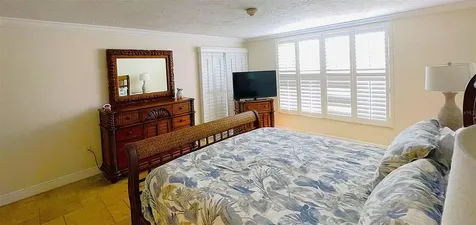 6480 Midnight Pass Road Sarasota FL 34242
