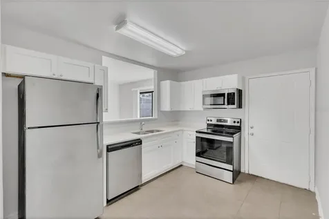 975 Derbyshire Drive Kissimmee FL 34758