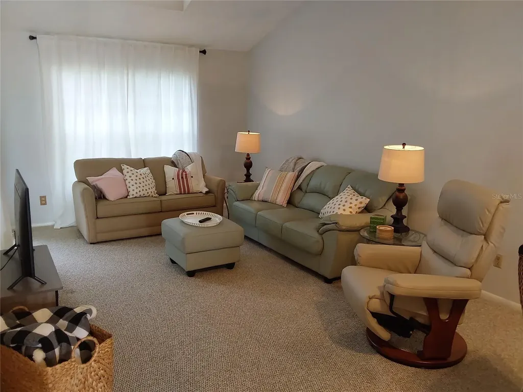 153 Sun Isle Circle Treasure Island FL 33706