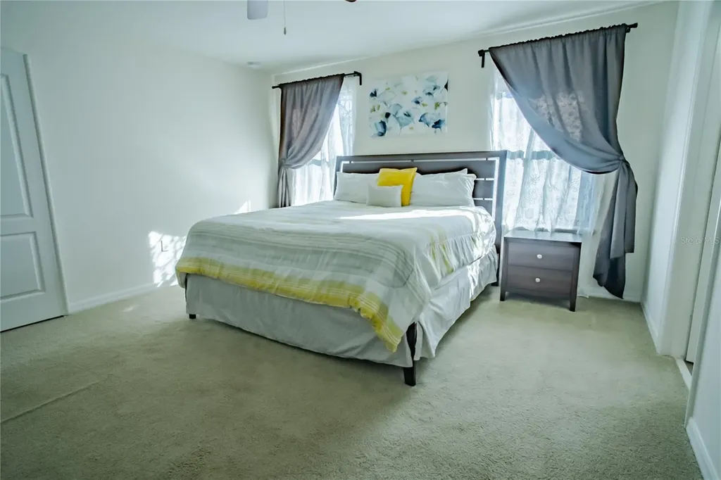 1056 Cypress Pointe Boulevard Davenport FL 33896