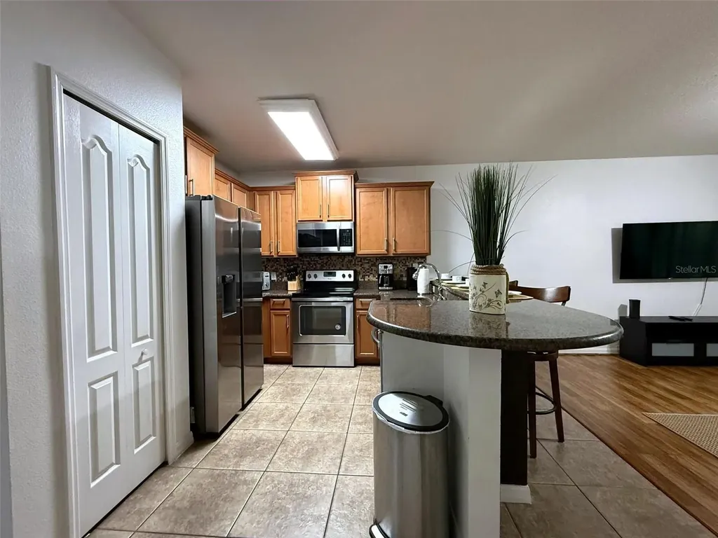 1056 Cypress Pointe Boulevard Davenport FL 33896