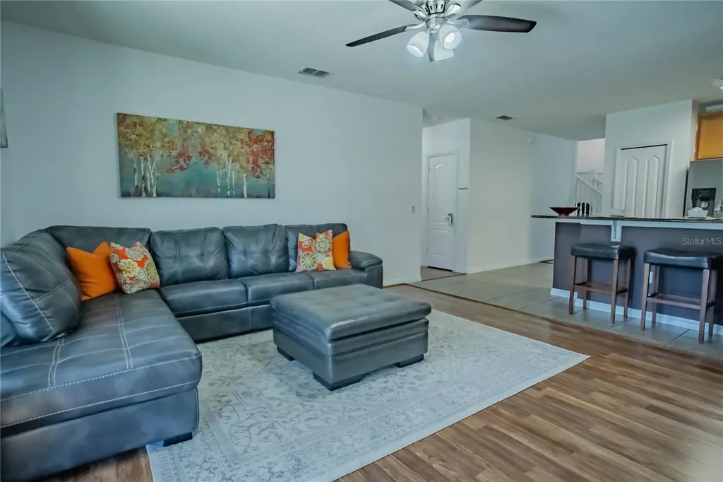 1056 Cypress Pointe Boulevard Davenport FL 33896