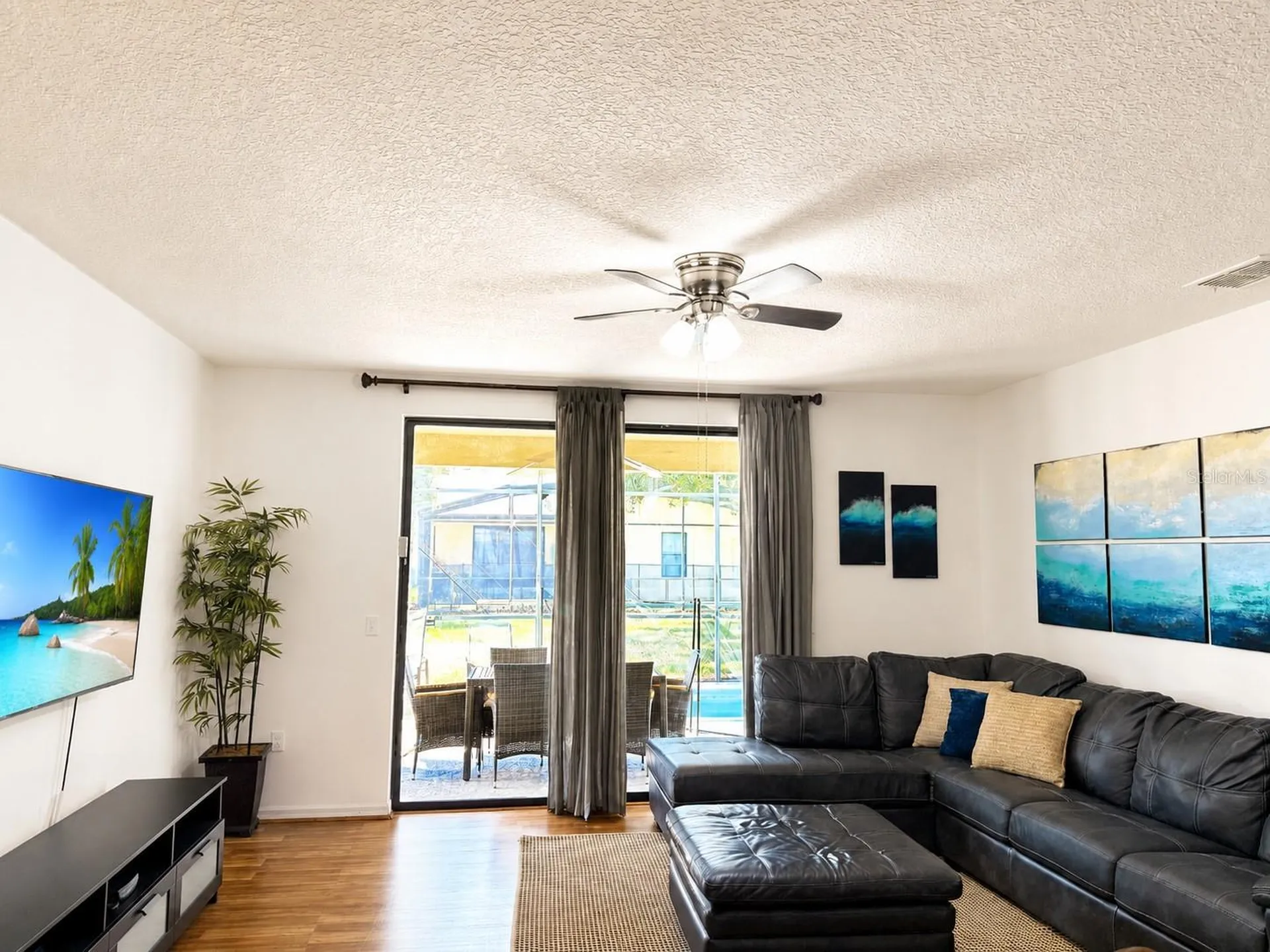 1056 Cypress Pointe Boulevard Davenport FL 33896