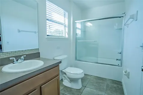 1056 Cypress Pointe Boulevard Davenport FL 33896