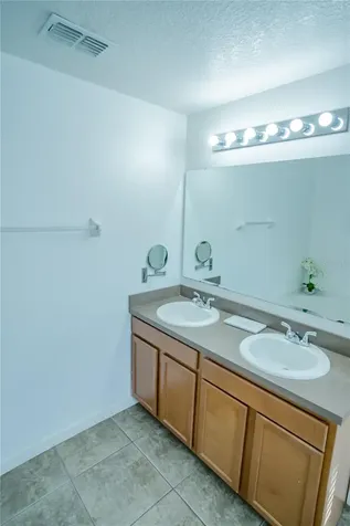 1056 Cypress Pointe Boulevard Davenport FL 33896