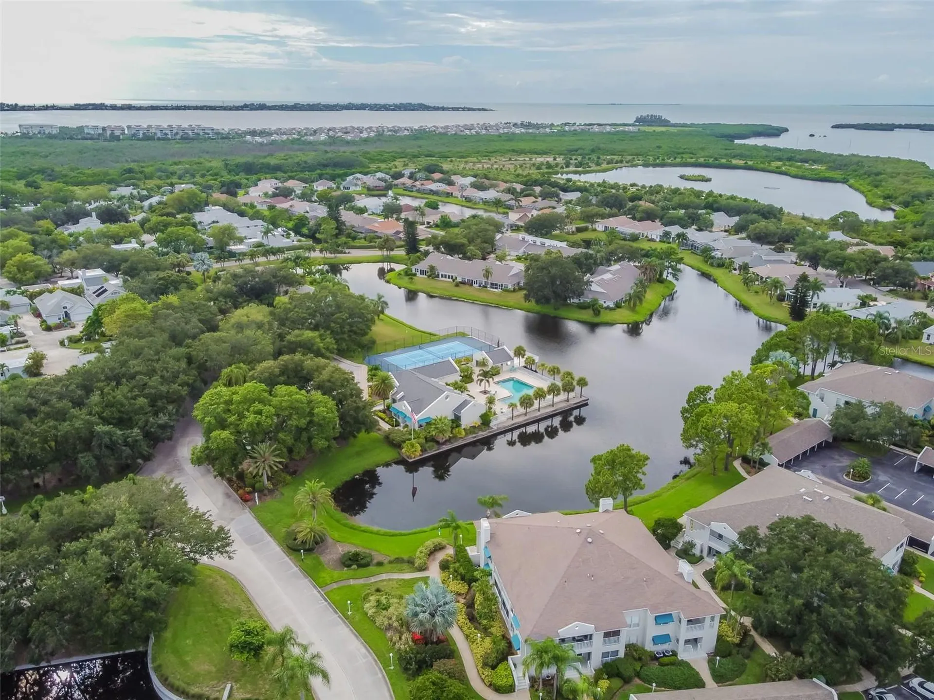 318 108th Street W Bradenton FL 34209