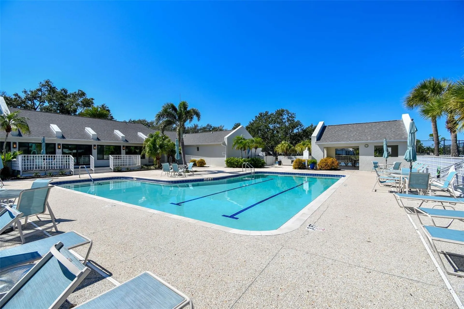 318 108th Street W Bradenton FL 34209