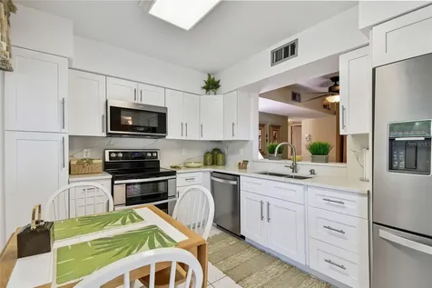 318 108th Street W Bradenton FL 34209