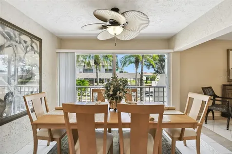 318 108th Street W Bradenton FL 34209