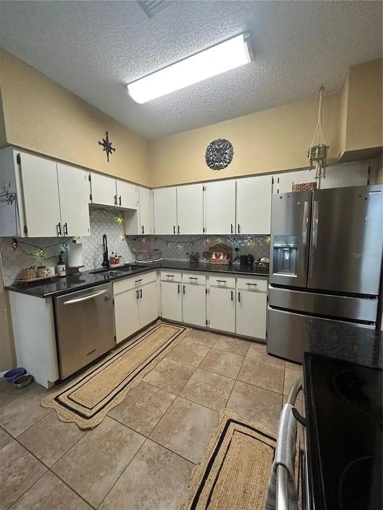 1654 Bayhill Drive Oldsmar FL 34677