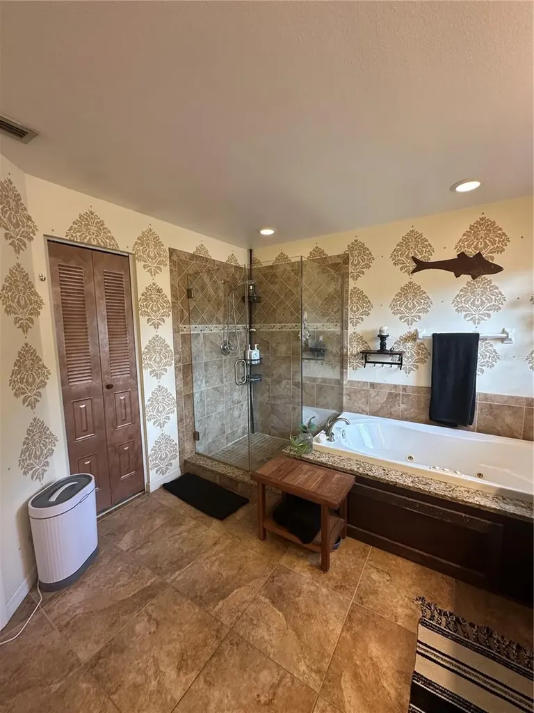 1654 Bayhill Drive Oldsmar FL 34677