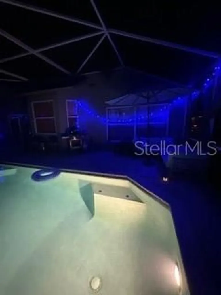 1654 Bayhill Drive Oldsmar FL 34677