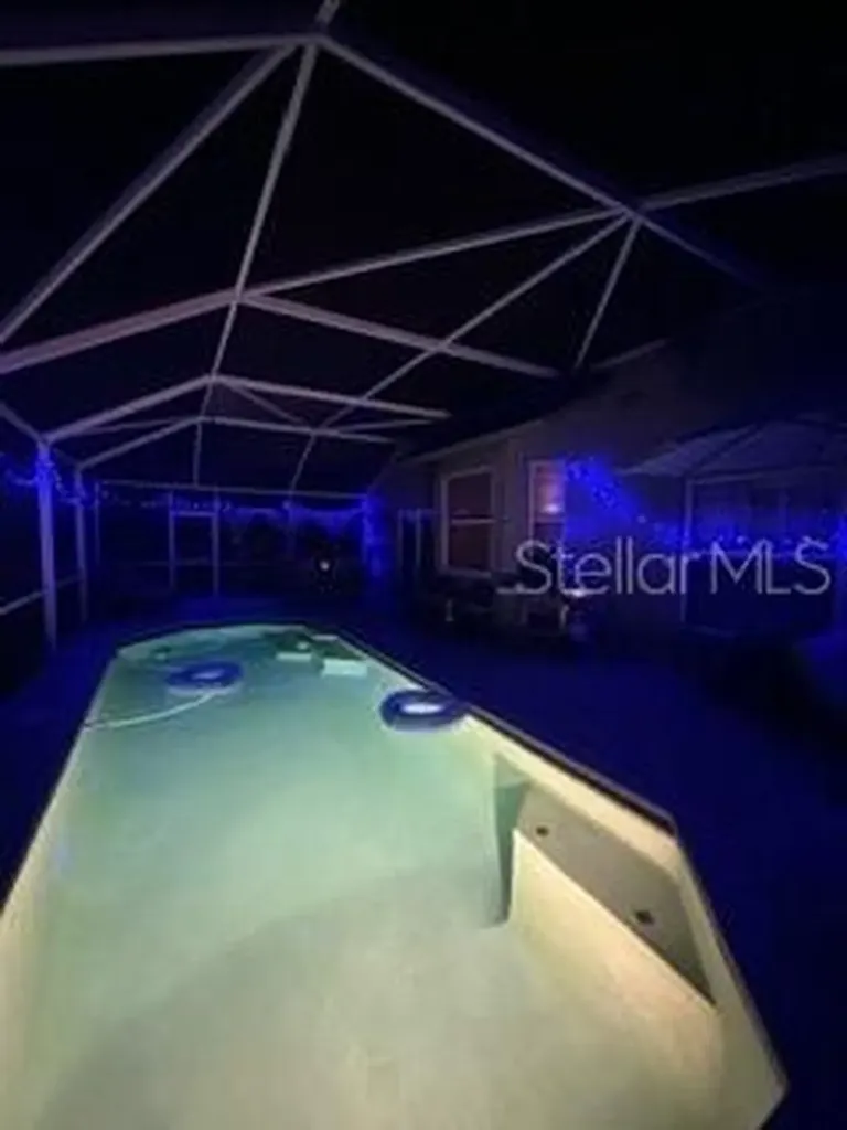 1654 Bayhill Drive Oldsmar FL 34677