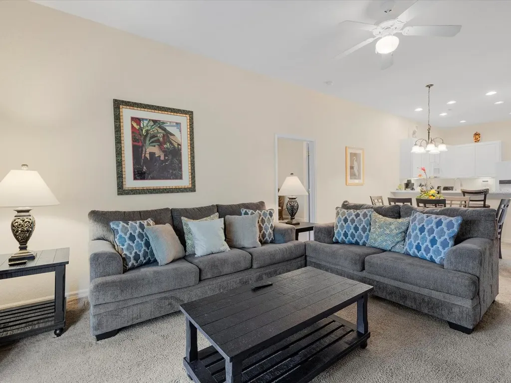 713 Lucaya Loop Davenport FL 33897