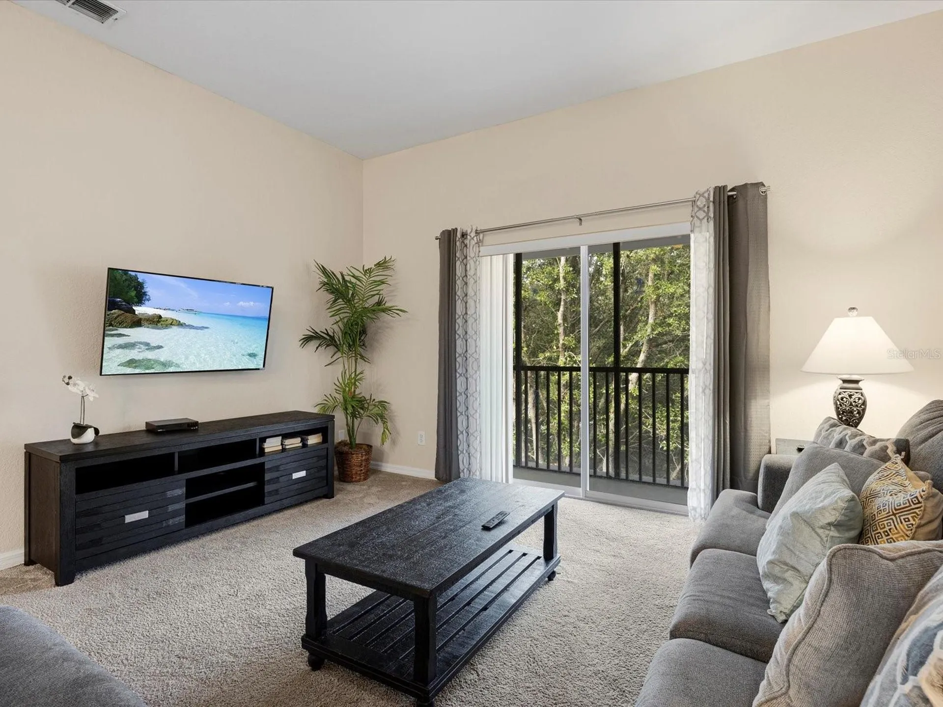 713 Lucaya Loop Davenport FL 33897