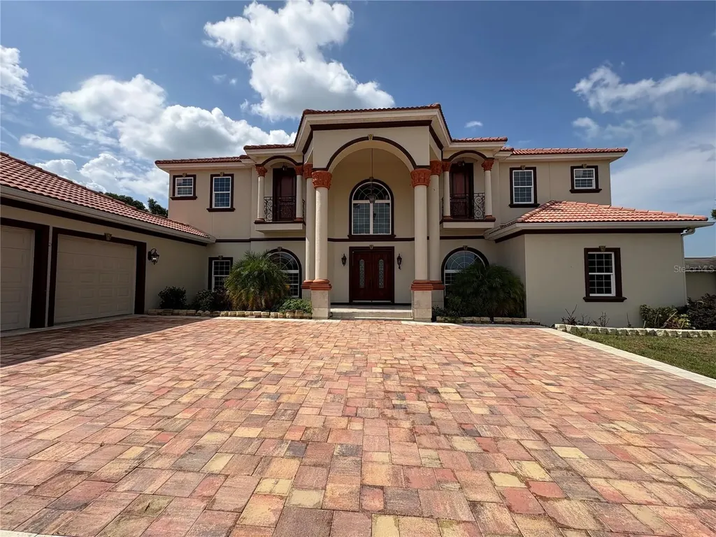 10908 Flint Estates Drive Thonotosassa FL 33592