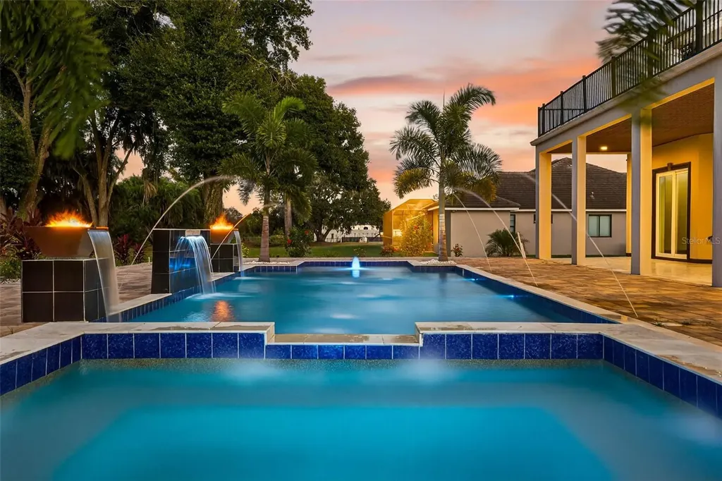 10908 Flint Estates Drive Thonotosassa FL 33592
