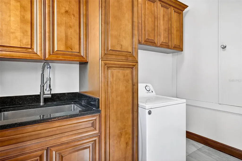 10908 Flint Estates Drive Thonotosassa FL 33592