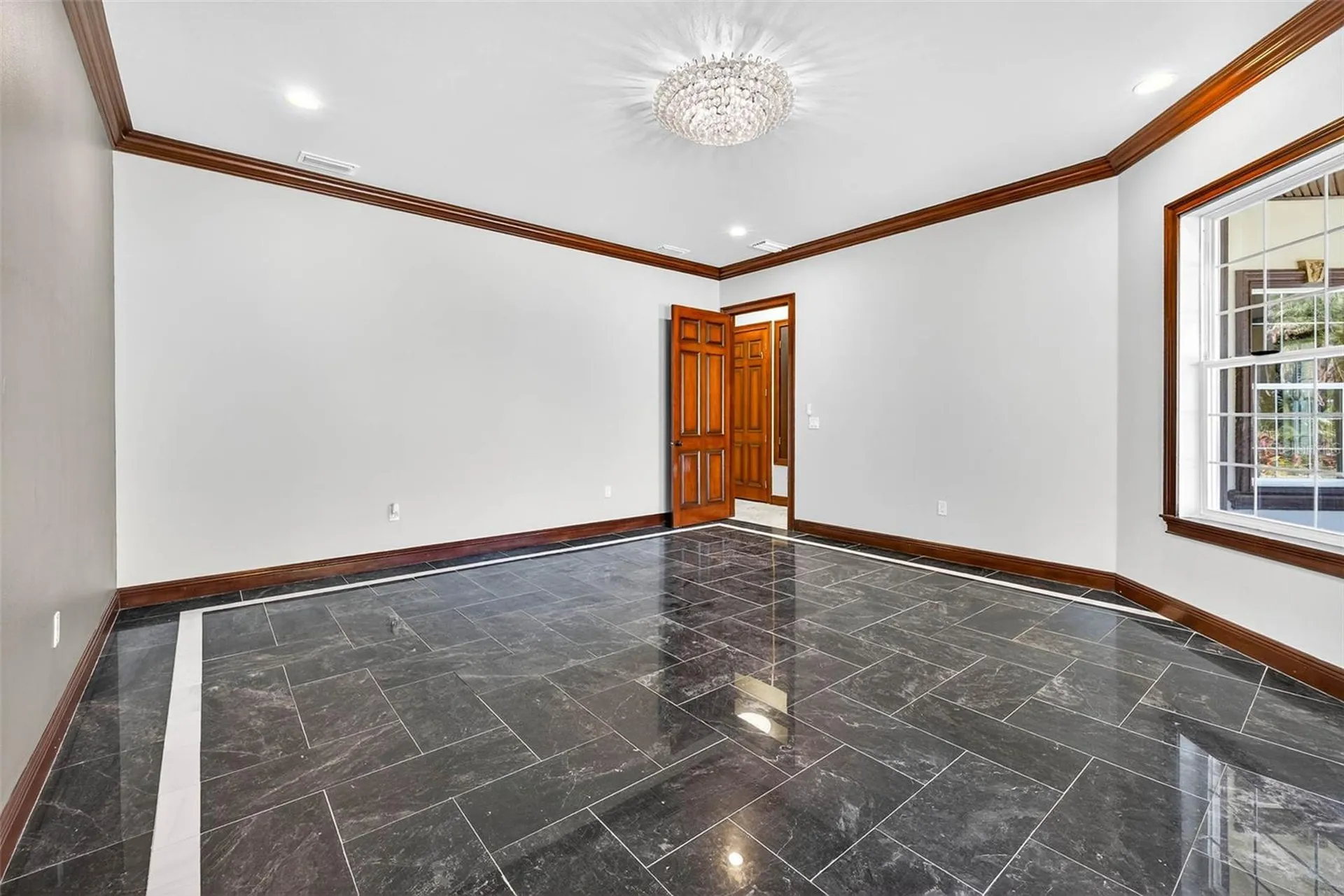 10908 Flint Estates Drive Thonotosassa FL 33592