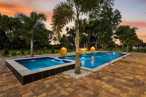10908 Flint Estates Drive Thonotosassa FL 33592