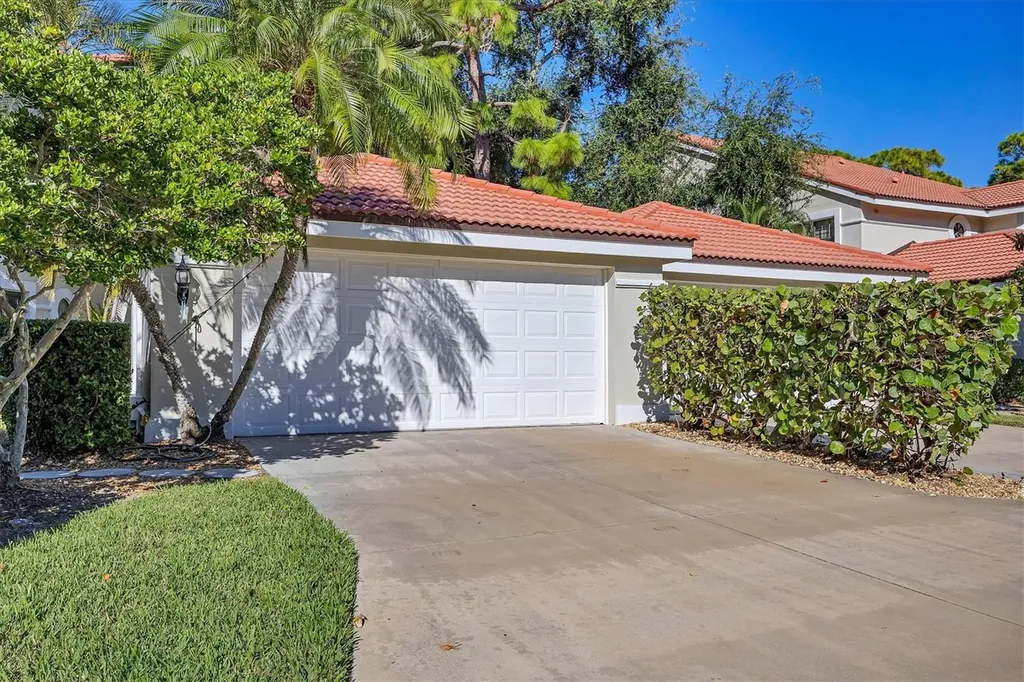 7768 Fairway Woods Drive Sarasota FL 34238