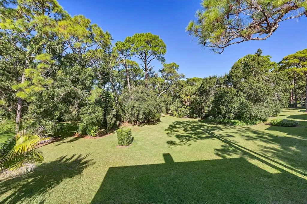 7768 Fairway Woods Drive Sarasota FL 34238