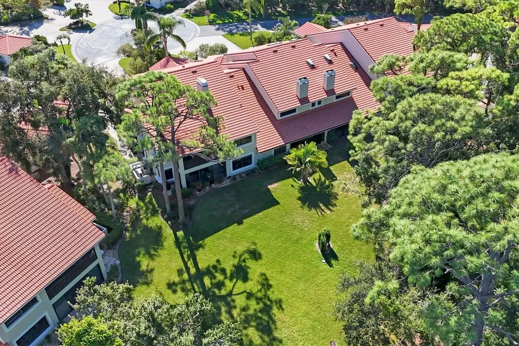 7768 Fairway Woods Drive Sarasota FL 34238
