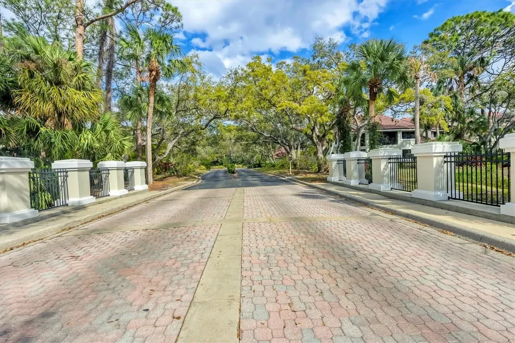 7768 Fairway Woods Drive Sarasota FL 34238