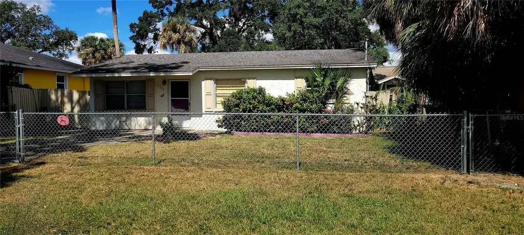 2705 W North A Street Tampa FL 33609