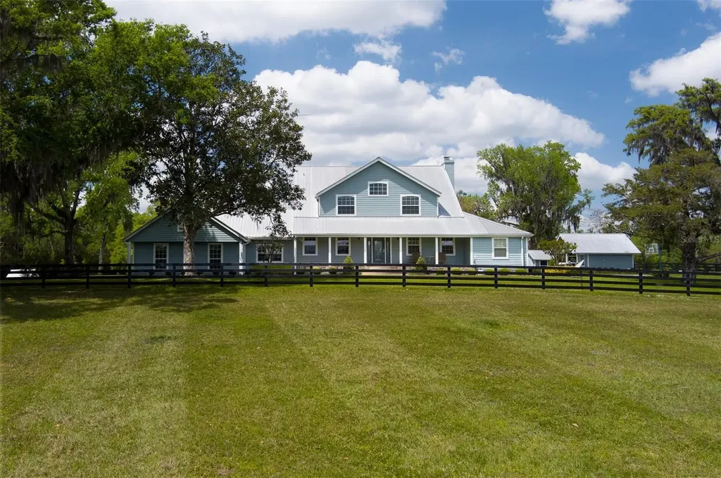 8393 NW 110th Street Reddick FL 32686