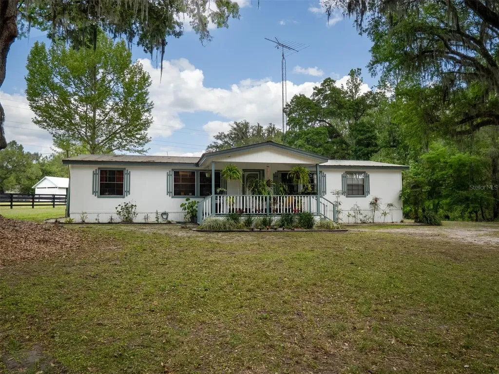 8393 NW 110th Street Reddick FL 32686
