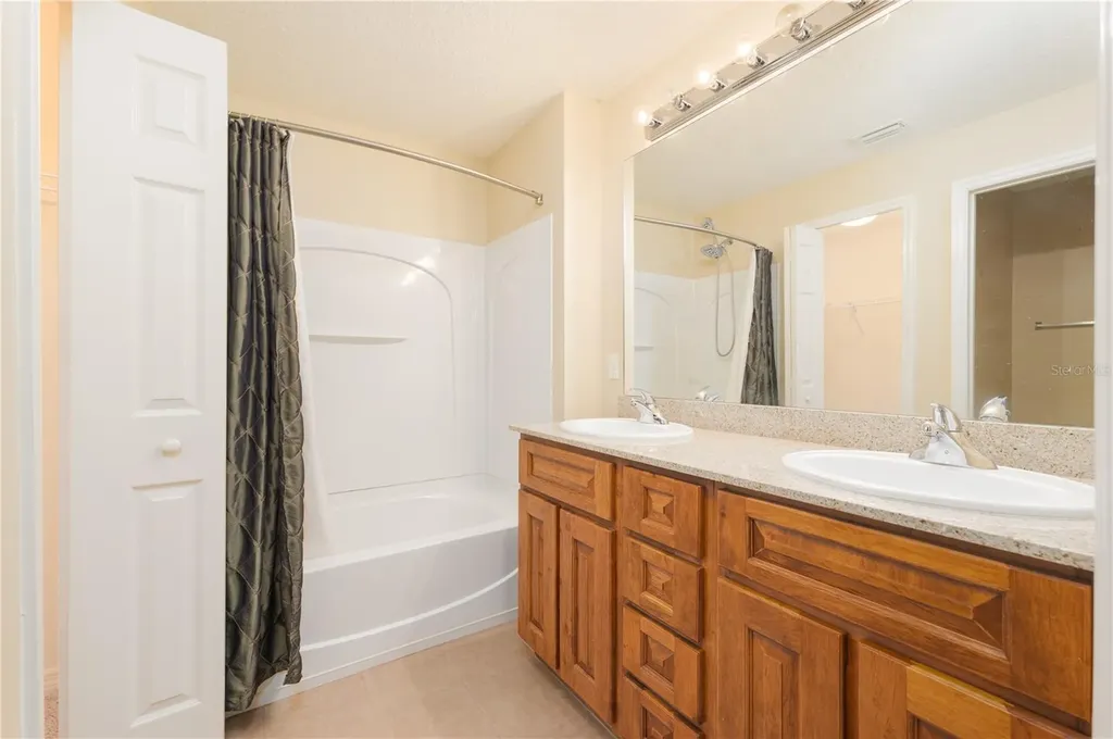 99 Broad River Place Welaka FL 32193