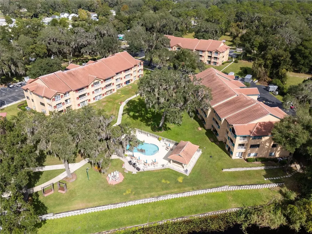 99 Broad River Place Welaka FL 32193