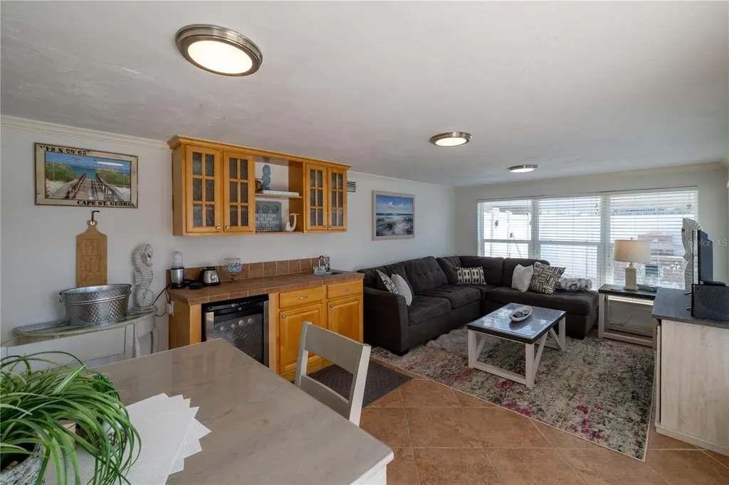 813 E 6th Avenue New Smyrna Beach FL 32169