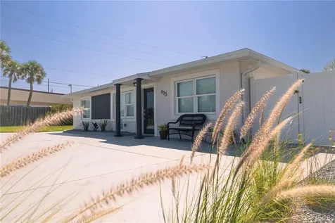 813 E 6th Avenue New Smyrna Beach FL 32169