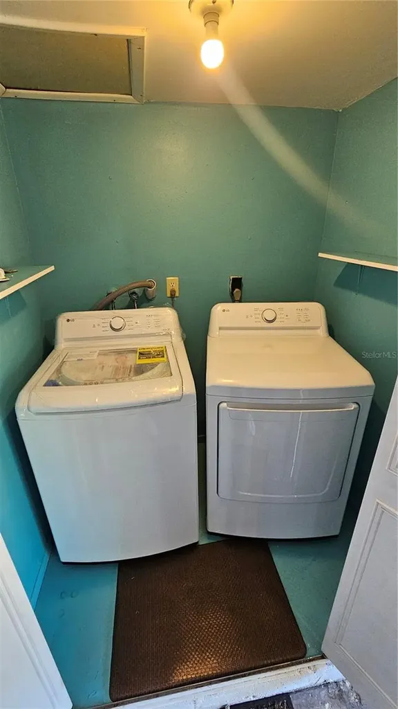 2943 Lichen Lane Clearwater FL 33760