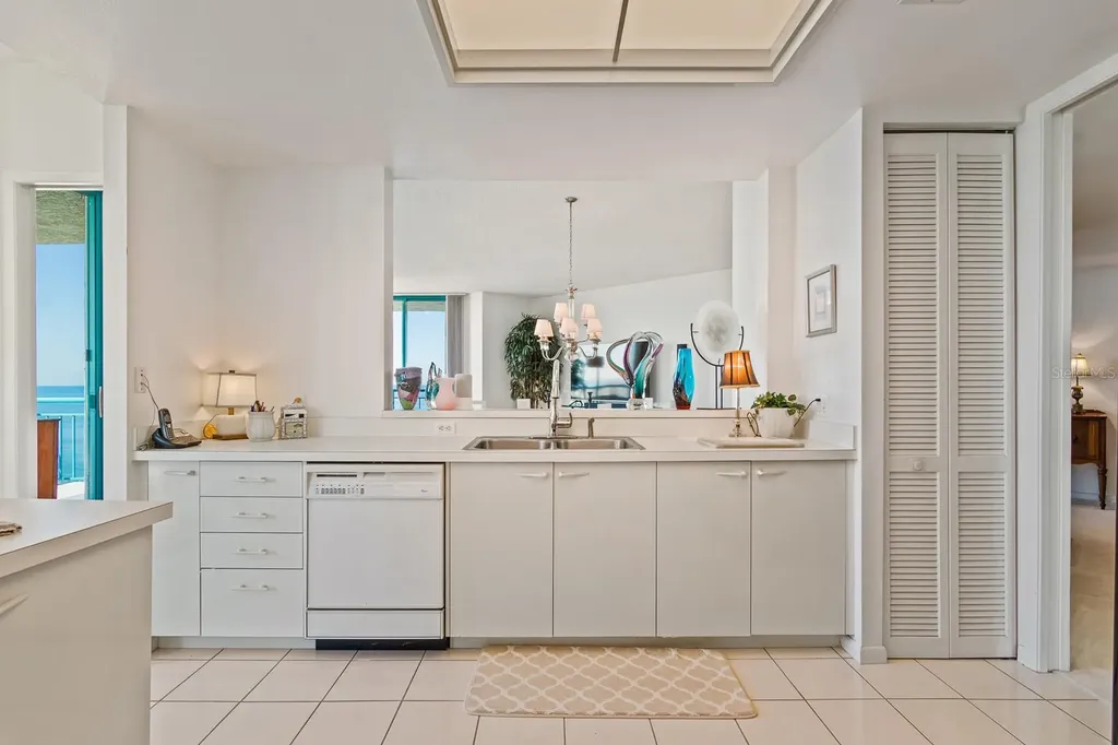 1560 Gulf Boulevard Clearwater Beach FL 33767