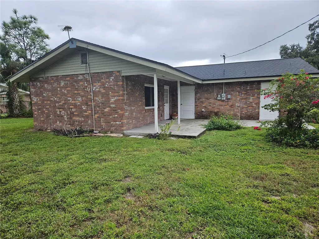 1212 Blake Avenue Auburndale FL 33823