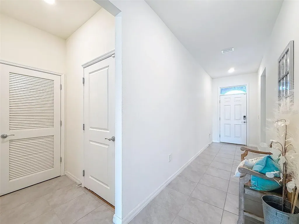 8349 Wheat Stone Drive Zephyrhills FL 33540